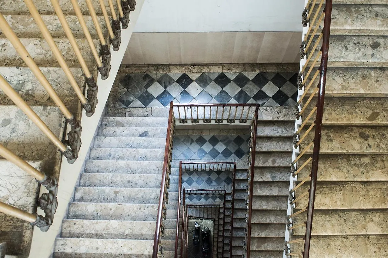 Art12 B&B Naples Italy